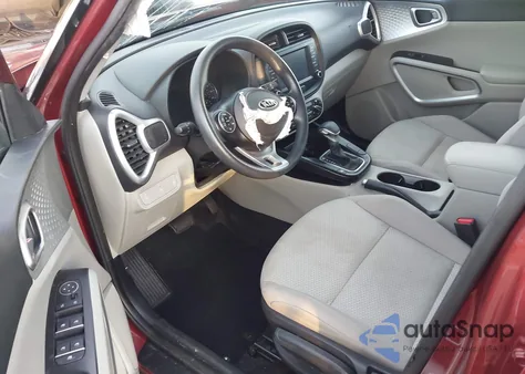 2020 Kia Soul Lx z USA, uszkodzony, nr VIN KNDJ23AUXL7117758